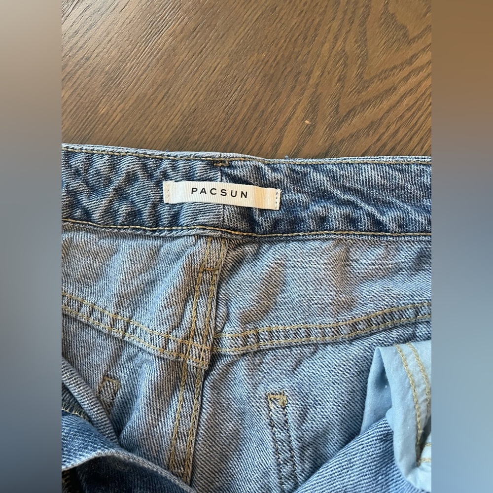 PacSun Eco Medium Blue Ripped Mom Jeans - Size 26 - Picture 6 of 7